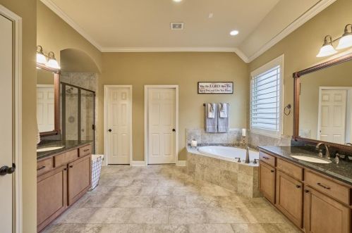 147 Pronghorn Pl, Montgomery TX 77316-6402 exterior