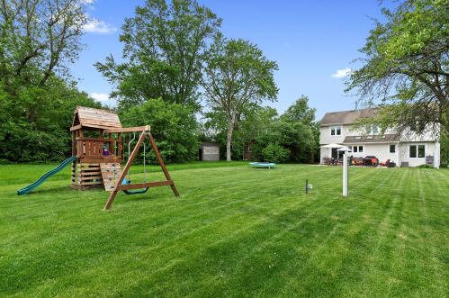 1323 Hamilton Ave, Elmhurst IL 60126-5407 exterior