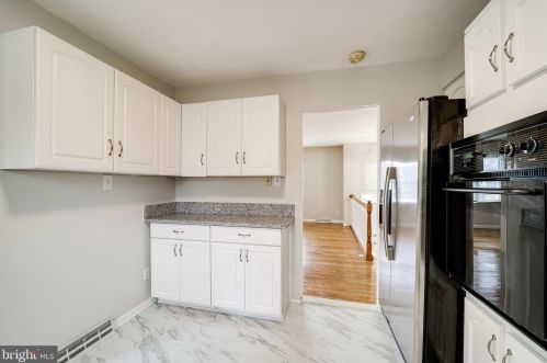 4110 Duvawn St, Alexandria VA 22310-2022 exterior