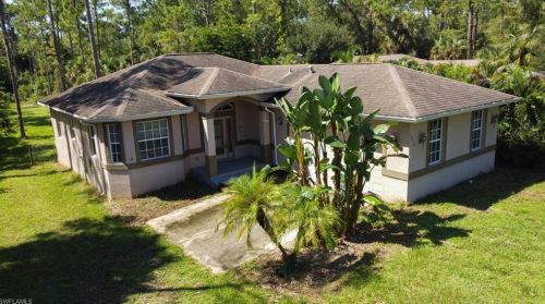 1970 20 Ave, Naples FL 34120-2318 exterior
