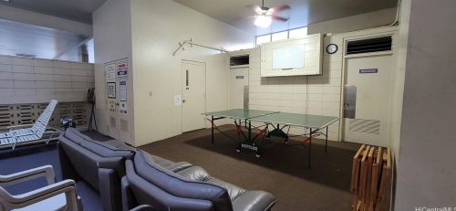 1624 Kanunu St, Honolulu HI  96814-2747 exterior