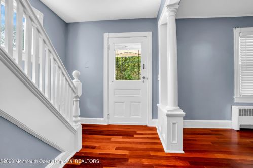 308 Monmouth Rd, West Long Branch NJ 07764-1028 exterior