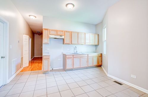 5941 Princeton Ave, Chicago, IL 60621-3362