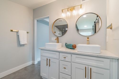 3609 Bay Ave, Tampa FL  33611-4220 exterior