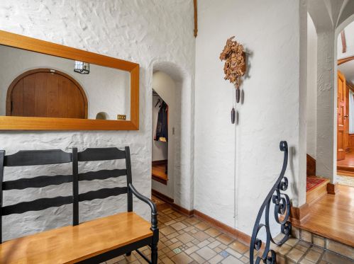 313 Cleveland Ave, Manitowoc WI 54220-2920 exterior