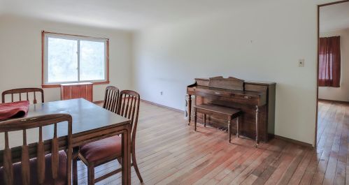 6206 105th St, Milwaukee WI 53225-1409 exterior