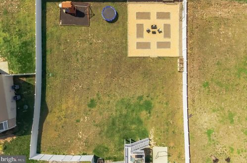 1190 Fairwood Dr, Huntingtown MD 20639-3931 exterior