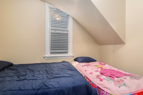 2710 Lawndale Ave, Chicago IL 60655-3312 exterior