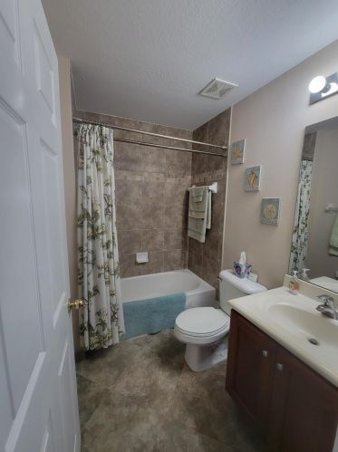 1916 Jamesport Dr, Fort Pierce FL 34953-4353 exterior