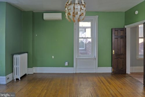 4830 Cedar Ave, Philadelphia PA 19143-2034 exterior