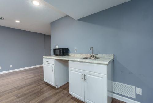 7619 Capri St, Kalamazoo MI  49002-9487 exterior