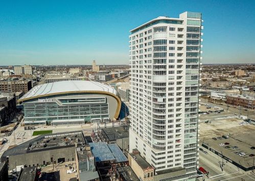 1141 Old World 3rd St, Milwaukee WI  53203-1101 exterior