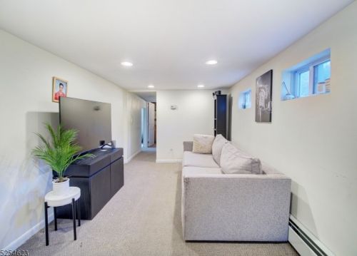 6 Dogwood Ter, Livingston NJ 07039 exterior