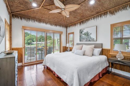 926 38 Ct, Boynton Beach FL 33435-8530 exterior