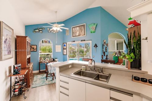 972 Haas Ave, Fort Pierce FL  34953-5611 exterior