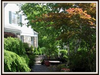 7 Highland Park Ln, Ithaca, NY 14850-1451