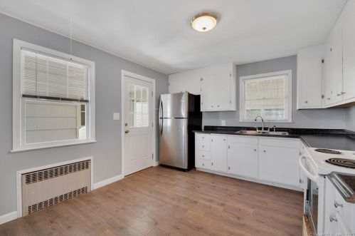 92 Osgood Ave, New Britain, CT 06053-2834