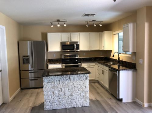 23006 24th St, Phoenix AZ  85024-9529 exterior