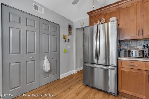 43 Gladstone Ave, Lakehurst NJ 08759-6625 exterior