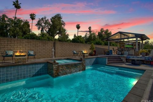 9804 Calle Esplanade, Riverside, CA 92503-6203