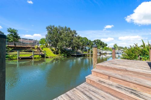 117 Sagamore Ter, Fort Pierce FL 34983-1262 exterior