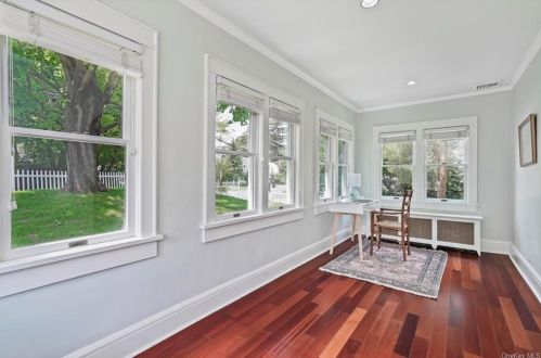 35 Wilson Ave, Valhalla NY 10595-2026 exterior