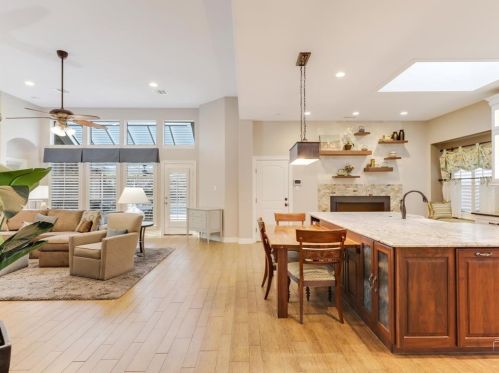 910 Gladewater Dr, Frisco TX 75033-7445 exterior