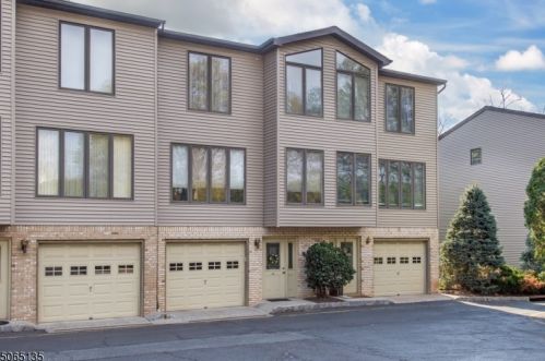 100 Passaic Ave, Nutley NJ 07110-3061 exterior