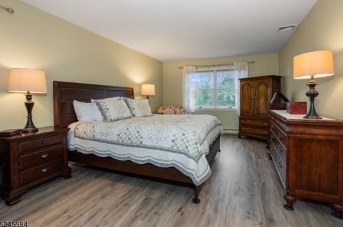 86 Woodbine Ave, Mount Olive NJ 07828-3152 exterior