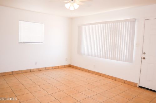 5237 14 Ave, Phoenix AZ 85041-8726 exterior