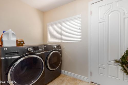 3402 Seneca St, Tucson AZ 85716-3200 exterior