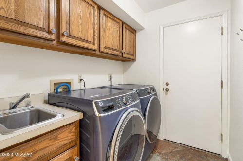 6091 Golden Eagle Dr, Tucson AZ  85750-1393 exterior