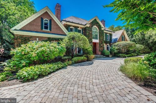 1004 Basil Rd, Mc Lean, VA 22101-1801