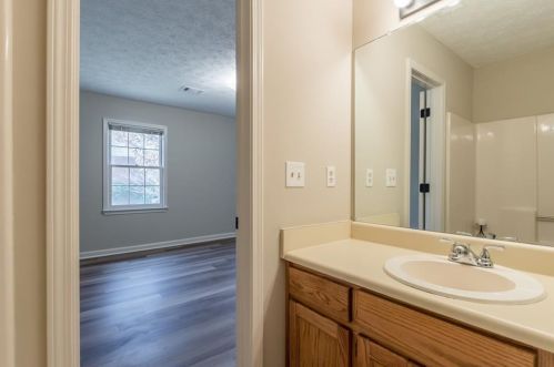 217 Braxton Pl, Tucker GA 30084-1872 exterior