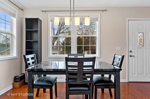 514 5th Ave, Saint Charles IL  60174-2928 exterior