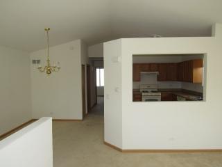 674 Four Seasons Blvd, Aurora IL  60504-4582 exterior