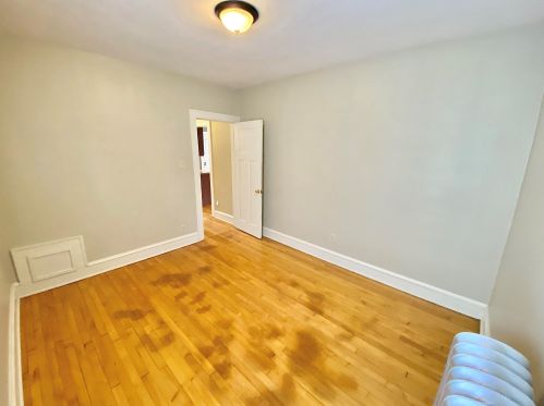 2840 15 St, Milwaukee WI 53215-3711 exterior