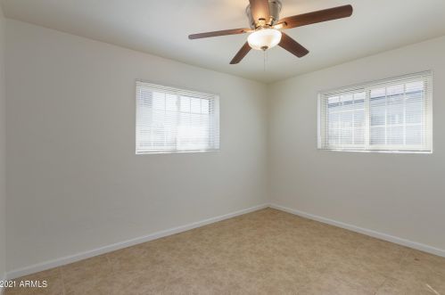 1240 33 St, Phoenix AZ 85018-3314 exterior