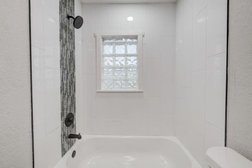 6605 Wellington, Tampa FL 33604-5569 exterior