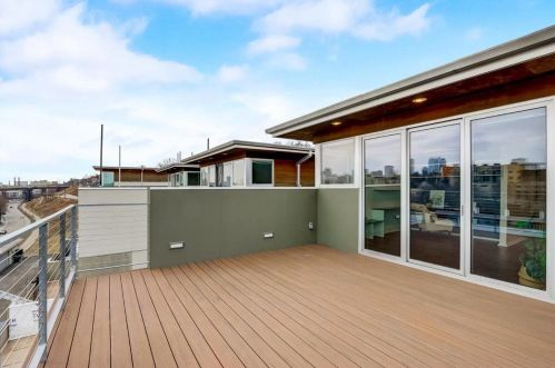 833 Reservoir Ave, Milwaukee WI 53212-3722 exterior