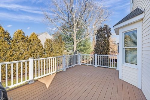 3 Clark Ct, Bridgewater NJ 08807-3073 exterior