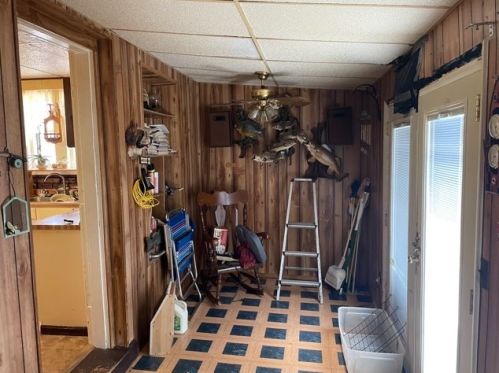 11929 Leamington Ave, Chicago IL 60651-2923 exterior