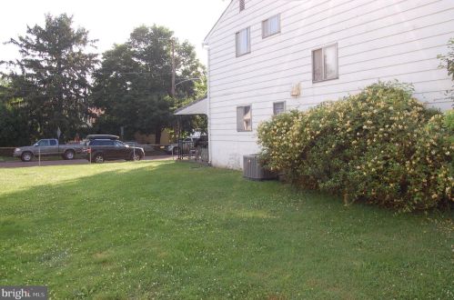 979 Glasgow St, Pottstown PA  19464-6286 exterior