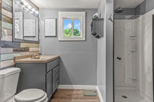 3901 86, Milwaukee WI 53222-2833 exterior