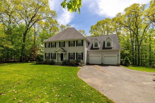 14 Chauncey Dr, Seymour CT 06478-1261 exterior