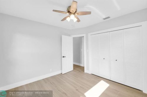 943 4th St, Boca Raton FL  33432-4201 exterior