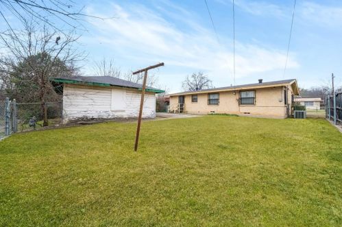 1316 Adelaide Dr, Dallas TX 75216-6911 exterior