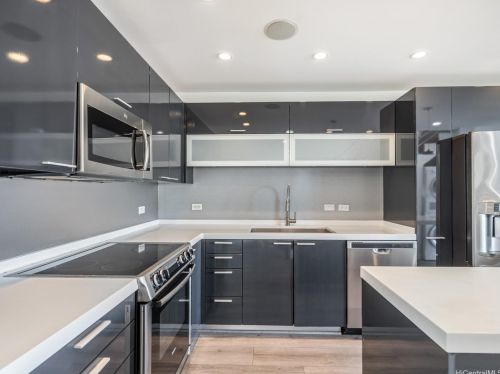 1538 Pele St, Honolulu HI 96813-2010 exterior