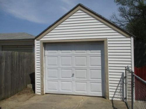 311 Walter St, Grand Rapids MI 49548-3243 exterior