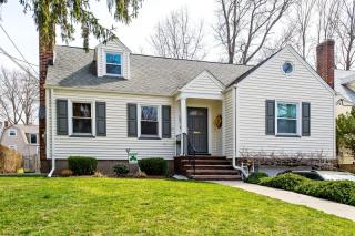 51 Derwent Ave, Verona NJ  07044-2132 exterior